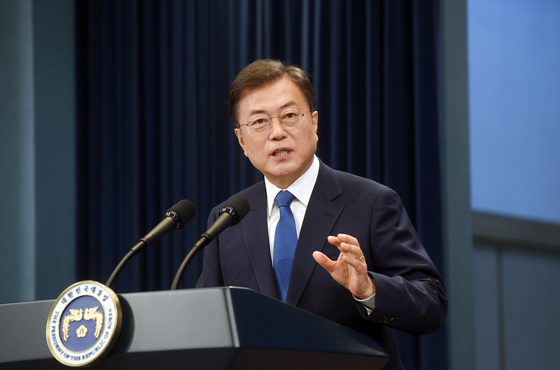 President Moon Jae-in delivers a public address at the Blue House Sunday marking his third year in office. [YONHAP]