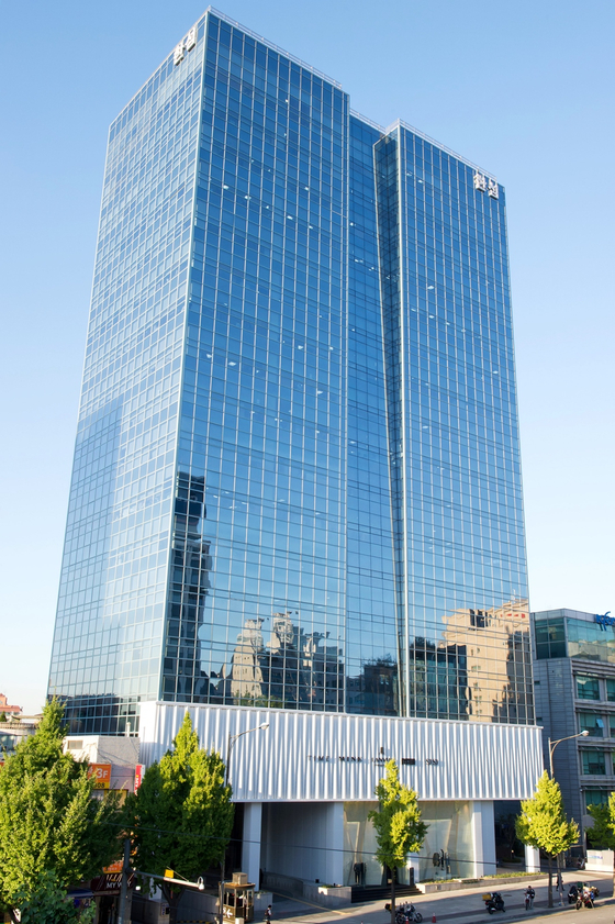 The Handsome building located in Gangnam in southern Seoul. [HYUNDAI DEPARTMENT STORE GROUP]