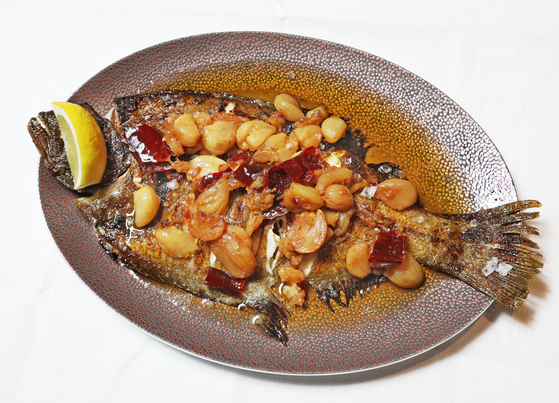 Grilled fish from El Txoko de Terreno [PARK SANG-MOON]