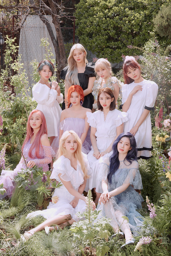 Twice [JYP ENTERTAINMENT]