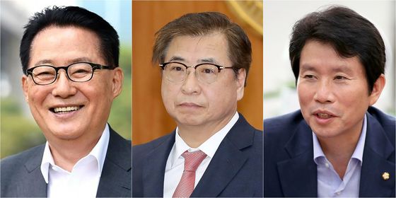 President Moon Jae-in on Friday named Park Jie-won,left, as the new director of the National Intelligence Service, and Suh Hoon, center, as the director of the National Security Office of the Blue House. Lee In-young was named as the new unification minister. [YONHAP] 