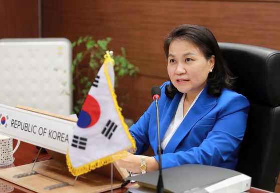 Trade Minister Yoo Myung-hee participates in a video conference of the World Economic Forum trade conference at the Korea Chamber of Commerce and Industry's office in Seoul on Wednesday. [YONHAP]