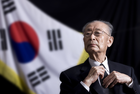 Paik Sun-yup, South Korea's first four-star general, died at the age of 99 Friday. [JOONGANG PHOTO]