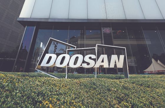 Doosan Tower in central Seoul. [YONHAP]