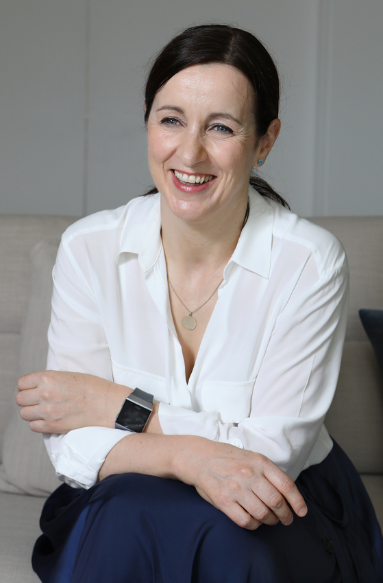 Siobhan Tracey, a spokesperson of humanitarian agency Concern Worldwide's Korea office, speaks with the Korea JoongAng Daily at her residence in central Seoul on July 16. [PARK SANG-MOON]