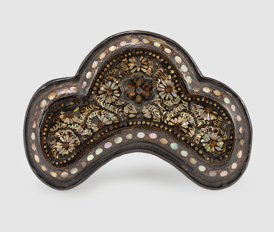 A mother-of-pearl lacquerware of Goryeo Dynasty (918-1392) has recently returned to Korea from Japan. [CULTURAL HERITAGE ADMINISTRATION]