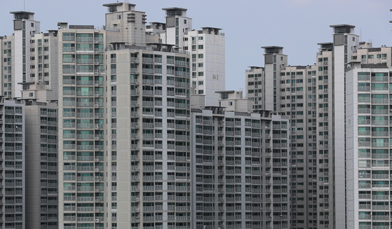An apartment complex in Songpa District, southern Seoul. [NEWS1]