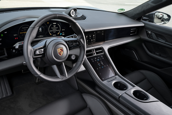 The interior of the Taycan. [PORSCHE KOREA]