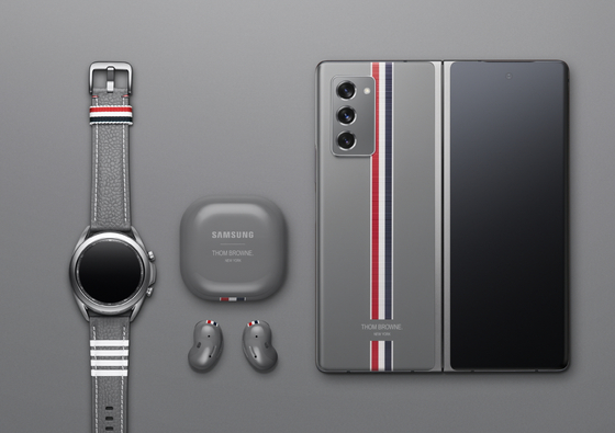  Samsung Electronics' Galaxy Z Fold2 Thom Browne Edition package. [SAMSUNG ELECTRONICS] 