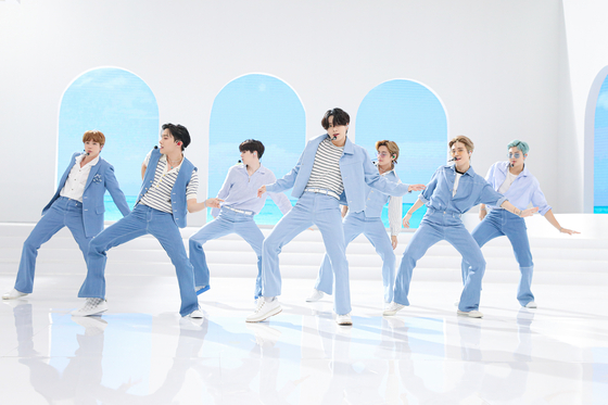 BTS performs on U.S. broadcaster NBC's Today Show. [BIG HIT ENTERTAINMENT]