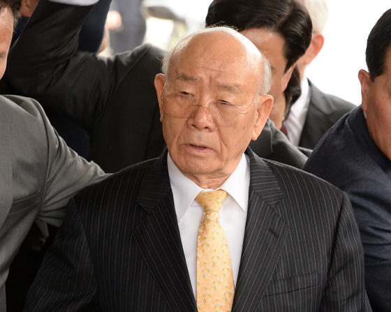 Chun Doo Hwan, Korea's authoritarian leader of the 1980s, photographed in March 2019. Prosecutors recommended a one-and-half-year jail sentence for the ex-president. [YONHAP]