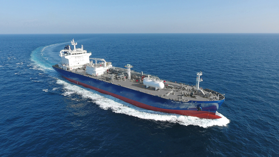 A liquefied petroleum gas ship manufactured at Hyundai Mipo Dockyard. [KSOE]