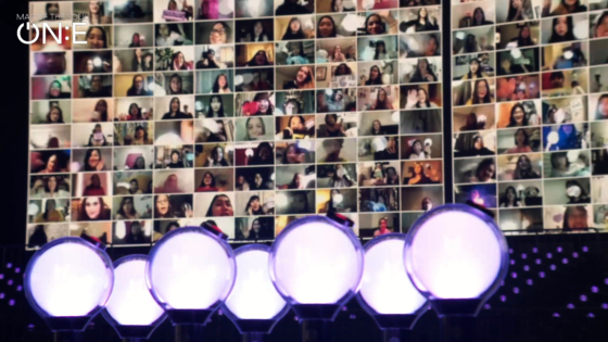 BTS's second online concert ’BTS Map of the Soul ON:E“ held on Saturday featured fans' faces streamed live on an LED screen. [BIG HIT ENTERTAINMENT]