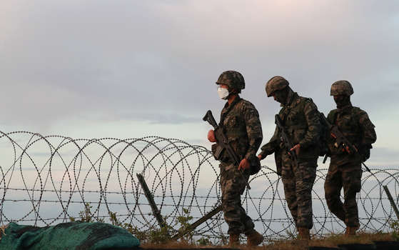 Soldiers at the Marine Corps patrol around Yeonpyeong Island, Incheon, on Sept. 24. [NEWS1]