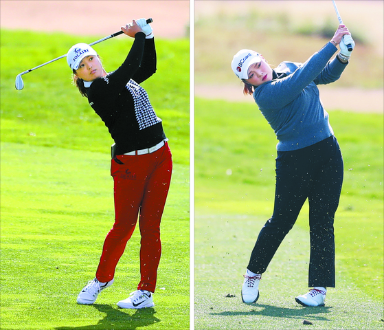 World No. 1 Ko Jin-young, left, and defending champion Jang Ha-na watch their shots during the first round of the Hana Financial Group Championship at SKY72 Golf & Resort in Incheon on Thursday. [KLPGA]