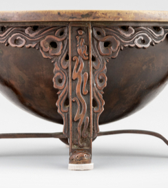 The returned angbuilgu is elaborately designed, featuring dragon and turtle head designs on the legs as well. [CHA]