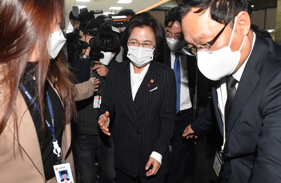 Justice Minister Choo Mi-ae leaves the Legislation and Judiciary Committee on Tuesday after it passes a revision bill to the Corruption Investigation Office. [YONHAP] 