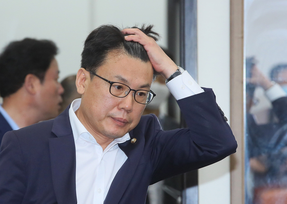 Rep. Jin Sung-joon of the Democratic Party.  [YONHAP] 