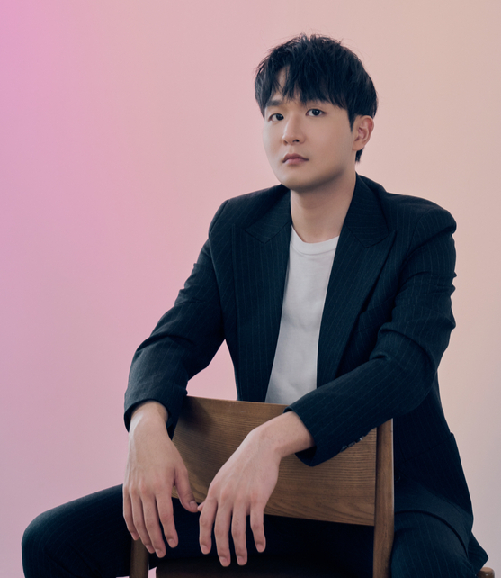 Pianist Sunwoo Yekwon, who is touring across the country with his latest album ″Mozart″ will make a stop in Seoul on Jan. 26. [MASTMEDIA]         