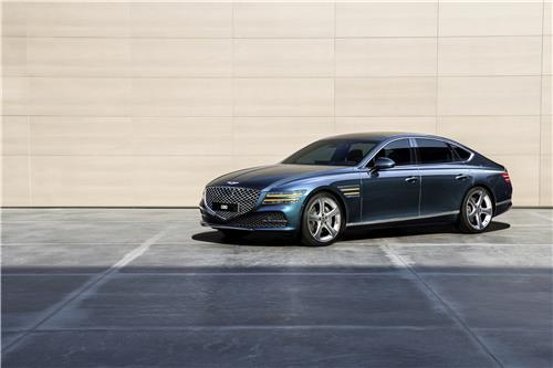 A fully overhauled Genesis G80 midsize sedan, which was rolled out in Korea in March. [YONHAP]