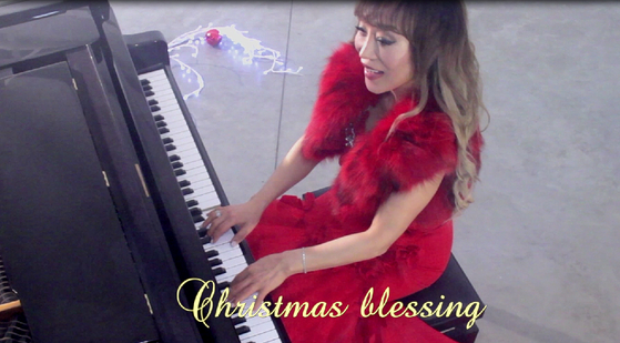 Soprano Jo Su-mi held a series of online concerts last year during the Covid-19 pandemic to interact with people through her music. [YOUTUBE CAPTURE] 