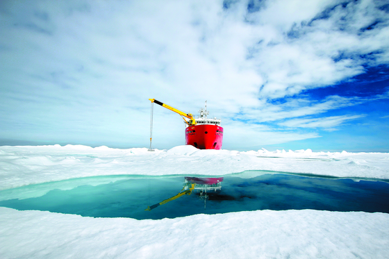 The Araon, Korea's icebreaking research vessel, which travels between the Arctic and Antarctic seas every year. [KOREA POLAR RESEARCH INSTITUTE]