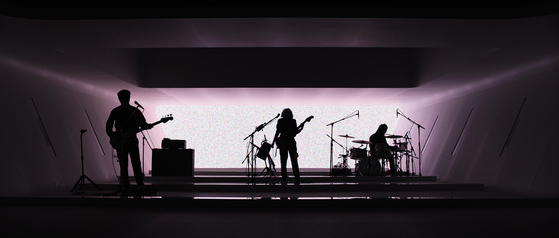A still image of indie band Se So Neon's "Azit Live Premium" that premiered at CGV on March 11. [CJ CULTURAL FOUNDATION]