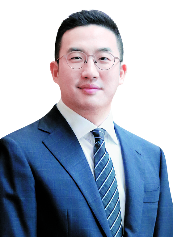                  Koo Kwang-mo