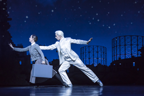  A scene from Bourne's 1997 ballet "Cinderella." [LG ARTS CENTER]