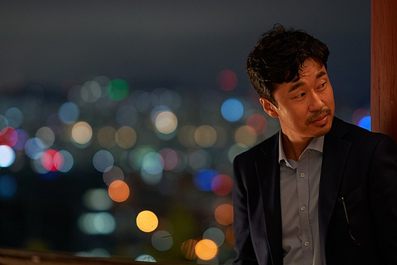Min-su is determined to help Ji-hoon overcome his stage fright and turn him into a star. [STUDIO TAKE]