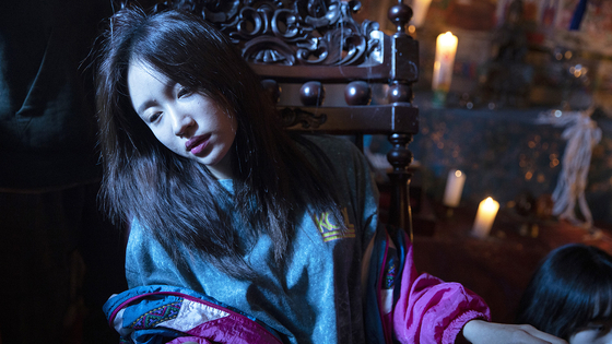 Ahn Hee-yeon plays Ju-yeong, a runaway teen who's furiously loyal to her friend Se-jin. [LITTLE BIG PICTURES] 