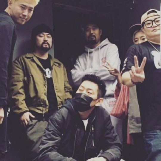A photo DJ DOC member Kim Chang-yeol posted on Saturday on his social media in remembrance of the deceased Lee Hyun-bae, younger brother of DJ DOC rapper Lee Ha-neul. [SCREEN CAPTURE]