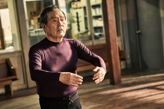 Actor Park In-hwan stars as Shim Deok-chul in the tvN drama ″Navillera.″ [TVN]