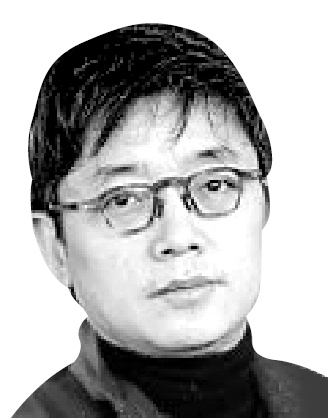 Director E j-yong