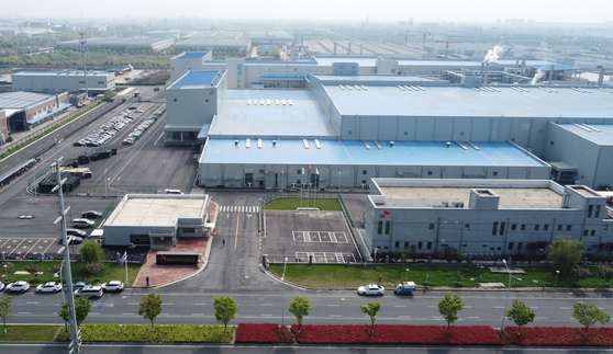 SK IE Technology’s battery separator plant in Changzhou, China [JOONGANG PHOTO]