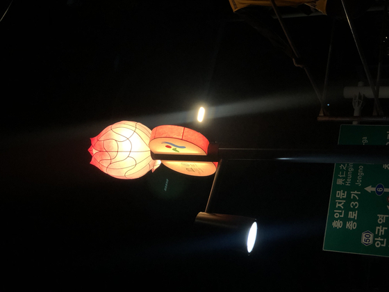 A lotus-shaped lantern is installed atop a bus stop in Jongno District, central Seoul. [THE JOGYE ORDER OF KOREAN BUDDHISM]