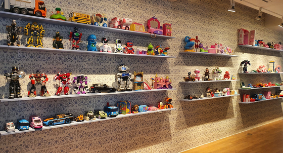 Collection of plastic toys in the plastic section “Playful Plastic” [HALEY YANG]
