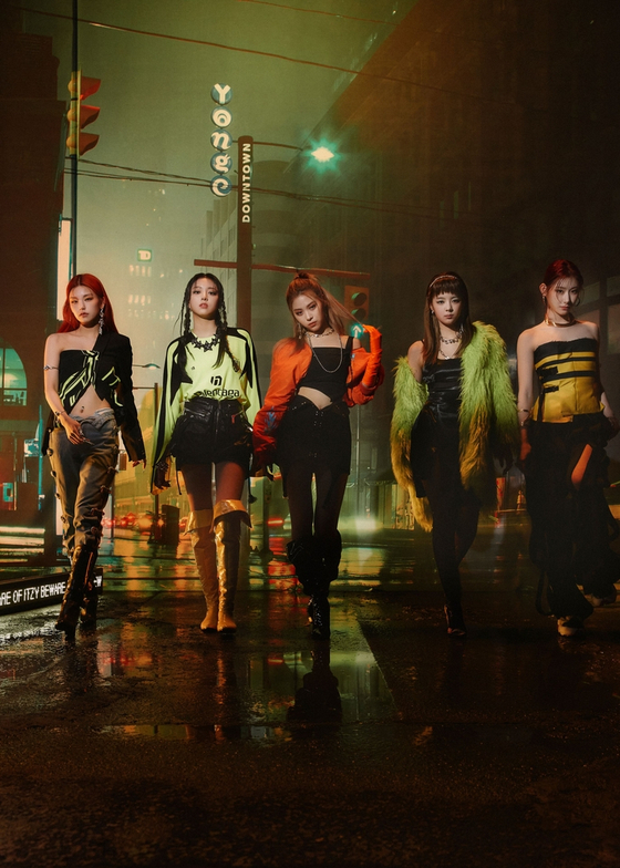 Girl group ITZY [JYP ENTERTAINMENT]