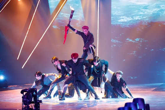 Boy band Ateez perform on Mnet's audition program "Kingdom: Legendary War."[MNET]