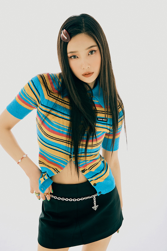 Teaser images for Joy's solo album ″Hello″ [SM ENTERTAINMENT]