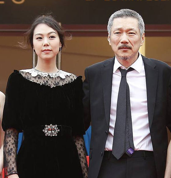 Director Hong Sang-soo, left, and his lover Kim Min-hee [JOONGANG ILBO]