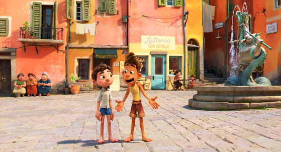 According to Joh, director Enrico Casarosa wanted the film to be depicted in watercolor textures using clear and bright colors. [WALT DISNEY COMPANY KOREA] 