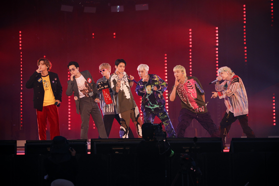 Boy band BTS performs during "BTS 2021 Muster Sowoozoo." [BIG HIT MUSIC]