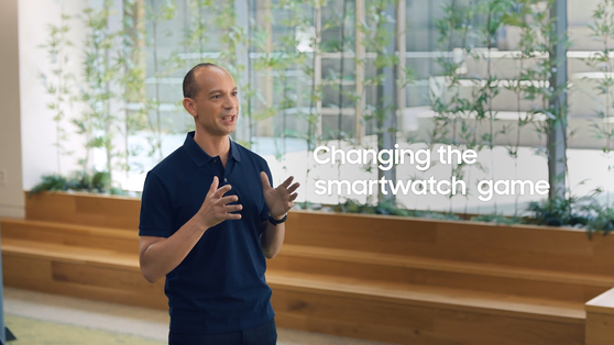 Patrick Chomet, executive vice president and head of customer experience office at Samsung Electronics, explains new features for the upcoming Galaxy Watch at Mobile World Congress on Tuesday. [SAMSUNG ELECTRONICS]