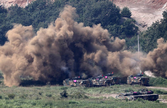 A file photo of a U.S.-Korea joint military exercise in Pohang, North Gyeongsang, in September 2017. [YONHAP]