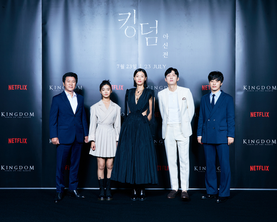 From left: Actors Kim Roi-ha, Kim Shi-ah, Jun Ji-hyun, Park Byung-eun and Koo Kyo-hwan