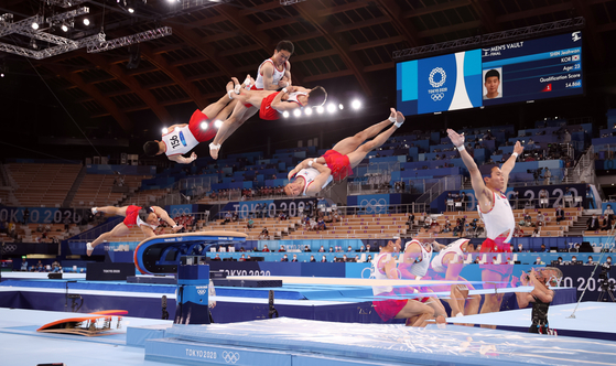 Shin Jae-hwan completes his vault in the men’s individual competition at the 2020 Tokyo Olympics on Monday in Tokyo. [JOINT PRESS CORPS]