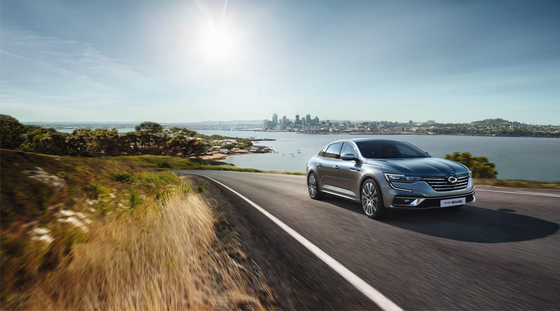 Renault Samsung Motors’ midsize sedan SM6 is equipped with improved functions and comes with a reasonable price tag. [RENAULT SAMSUNG MOTORS]