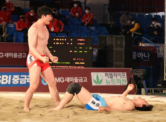 Ssireum wrestle Lee Tae-hyun [JOONGANG ILBO]