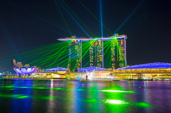 Marina Bay Sands in Singapore [BAEK JONG-HYUN]